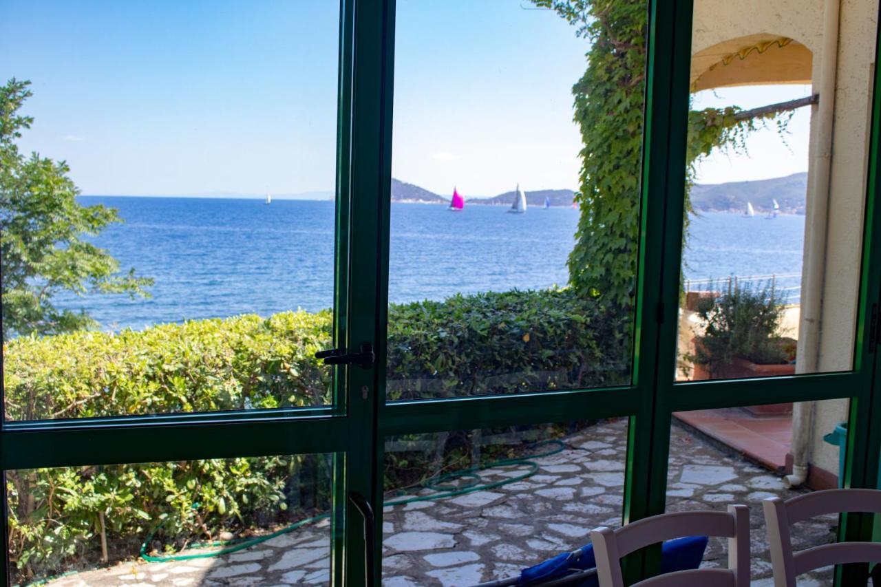 Villa Le Sprizze A Bordo Del Mare - Goelba Marciana Marina  Eksteriør bilde