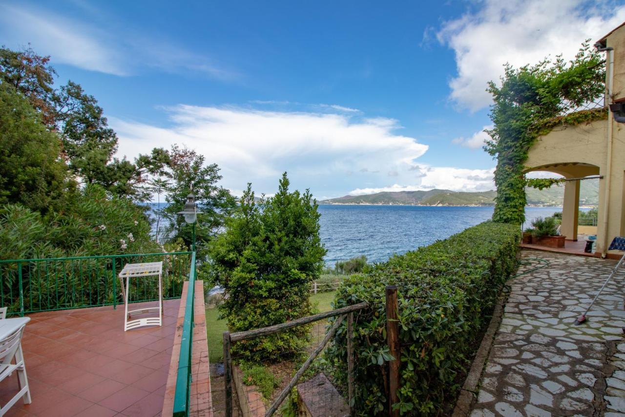 Villa Le Sprizze A Bordo Del Mare - Goelba Marciana Marina  Eksteriør bilde